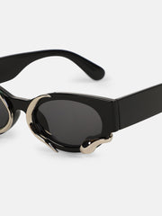The Viperis Oval Sunglasses - Onyx Black