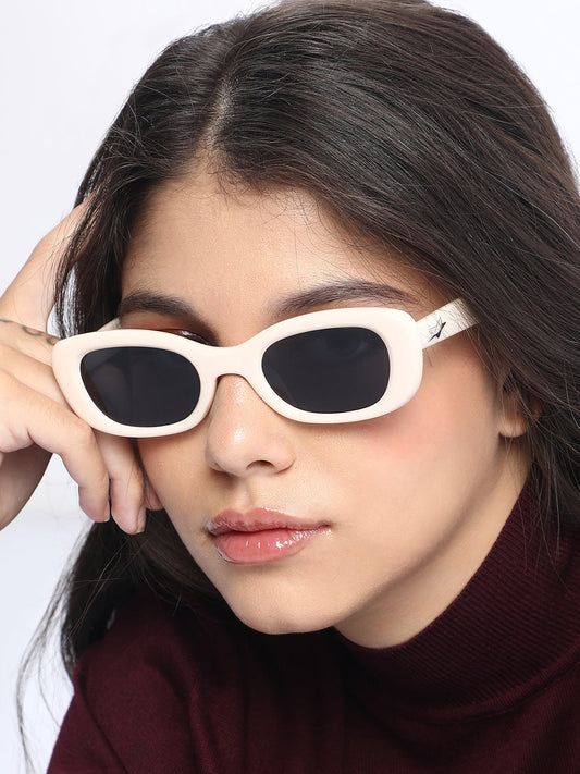 The Retro Rectangular Sunglass - Daisy White