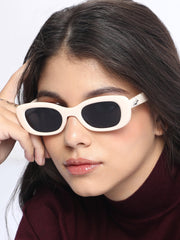 The Retro Rectangular Sunglass - Daisy White