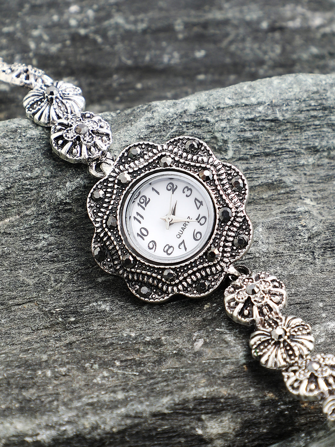 ساعة أكواليث الدائرية - فضة الكأس