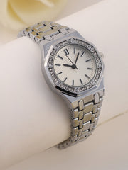 The Aetheria Cushion Watch - Metallic Silver