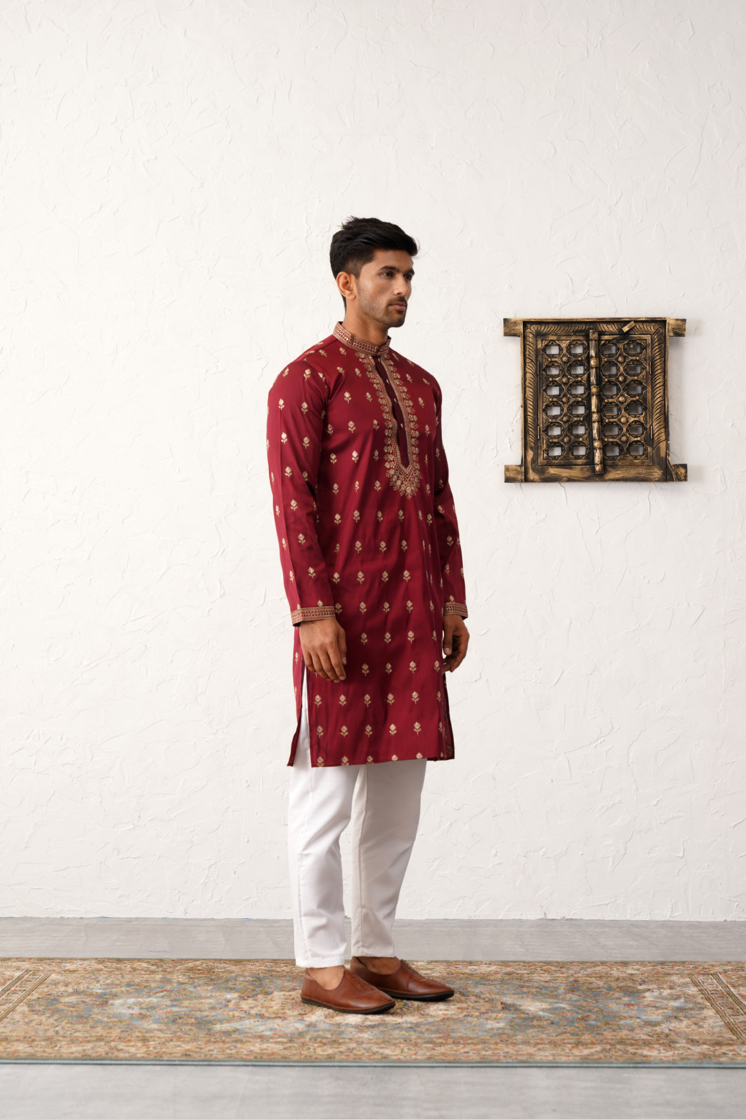 Jompers - Men's Maroon Chikankari Embroidered Kurta With Pyjama