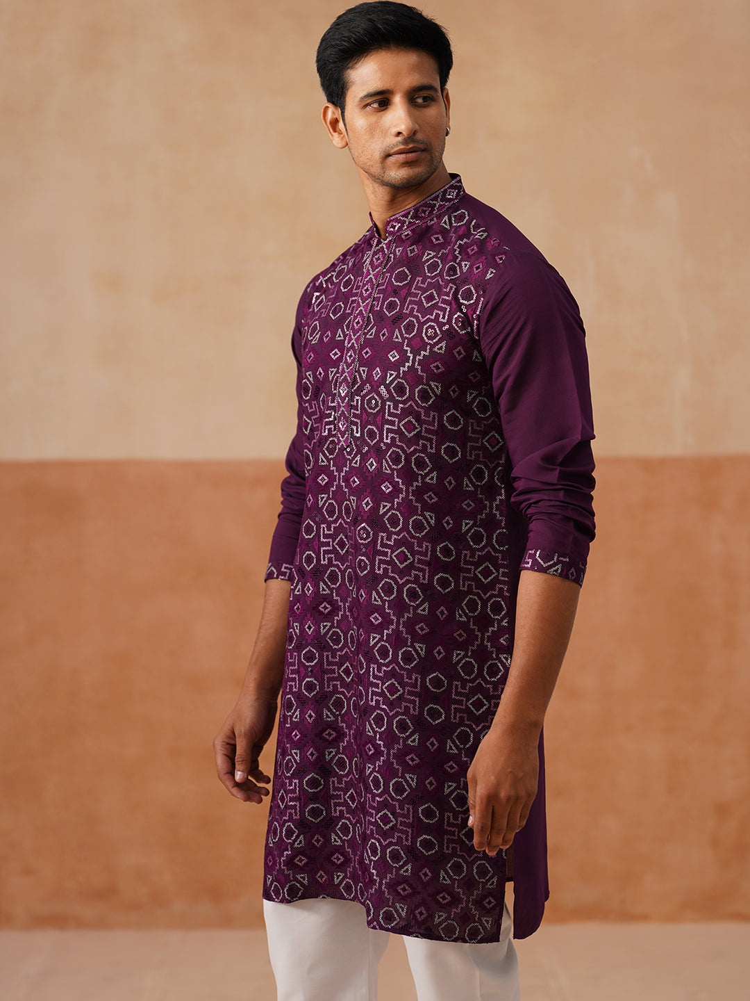 Ethnic Kurta Pyjama Set In Luxurious Silk Blend