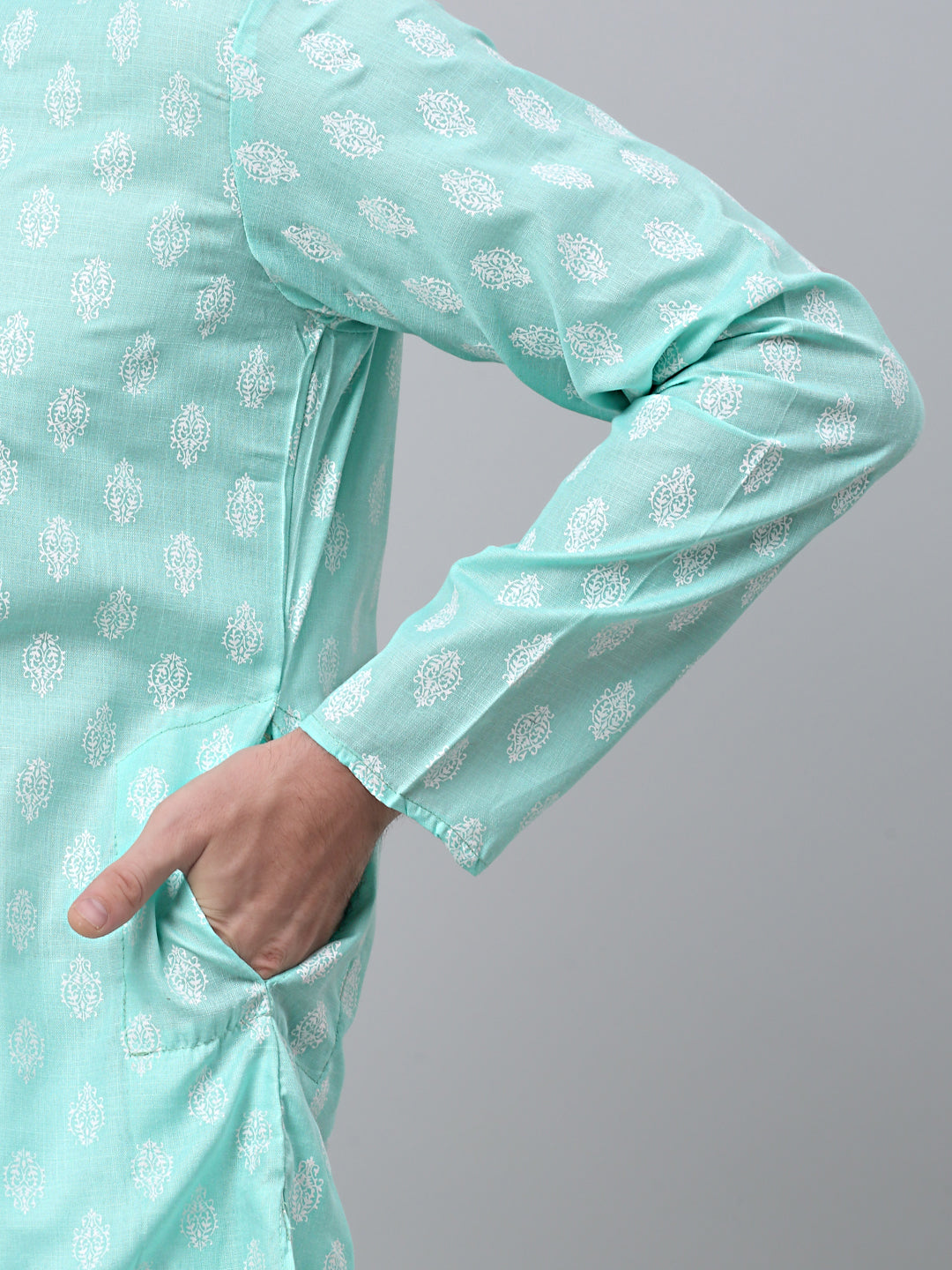 Jompers Mens Green Cotton Floral Printed Kurta Pyjama Set