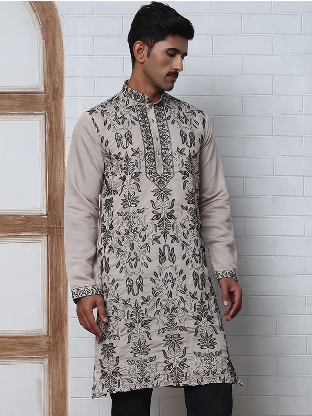 Embroidered Sequins Kurta Set For Men