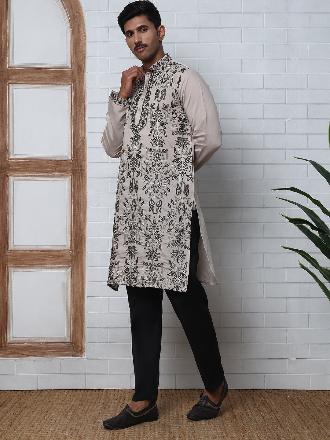 Embroidered Sequins Kurta Set For Men
