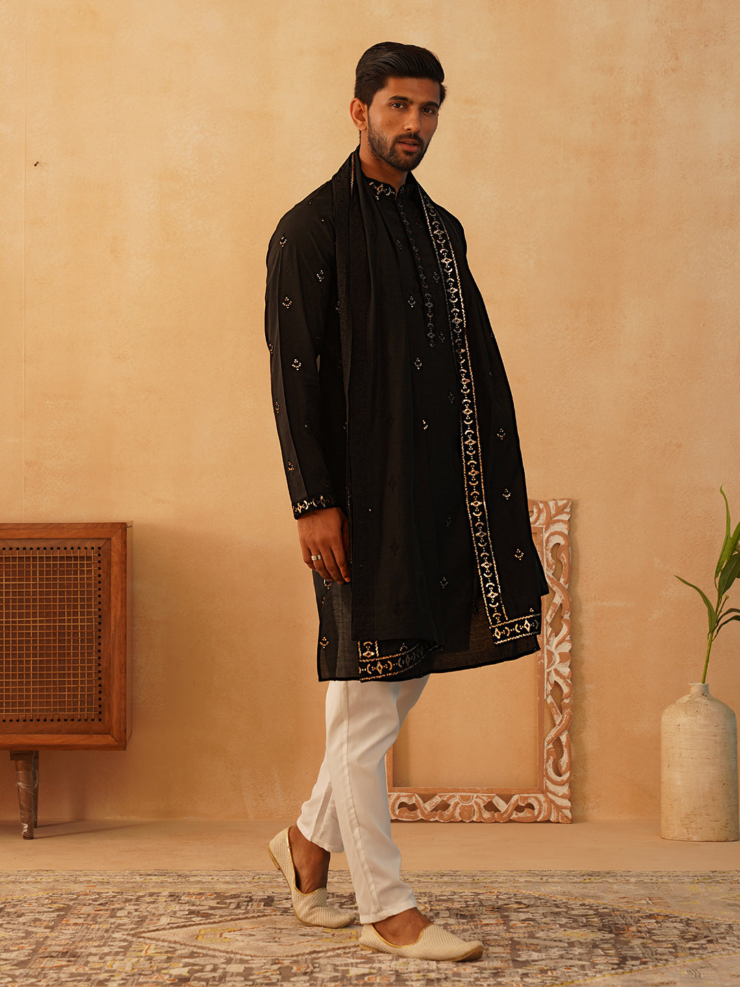 Embroidered Kurta With Dupatta Set For Mend