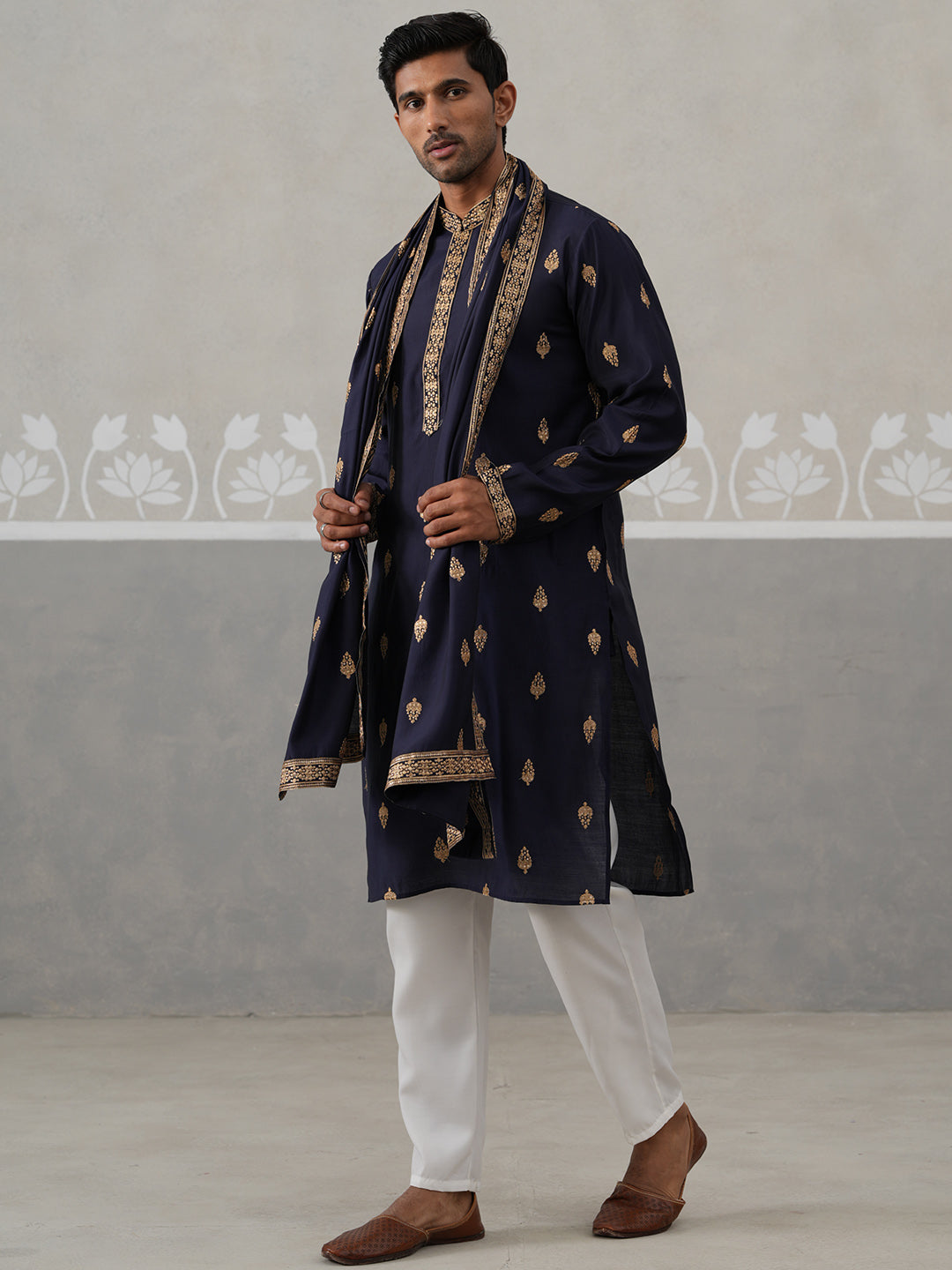 silk blend embroidered kurta pyjama set