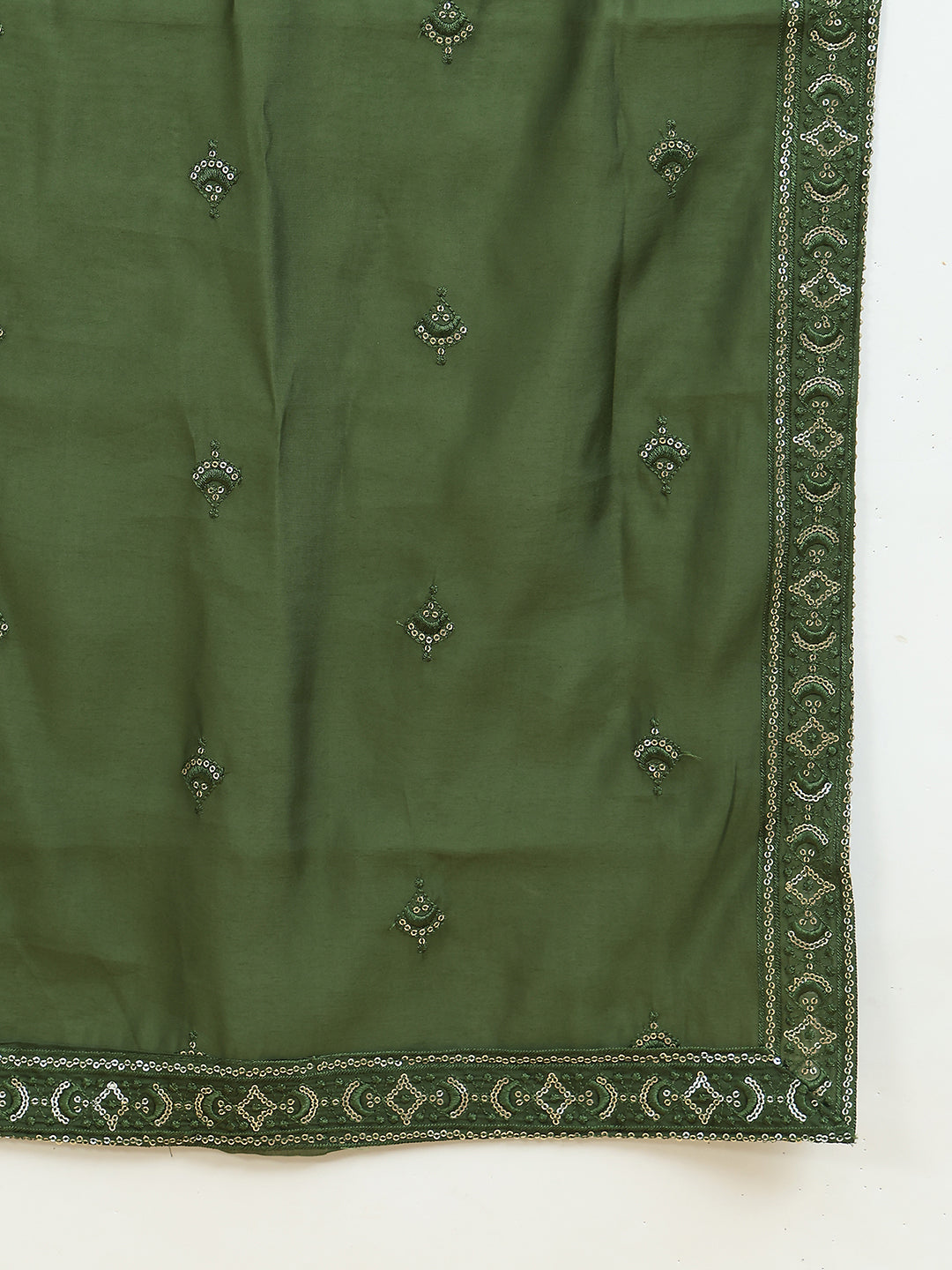 embroidered kurta salwar and dupatta set for men