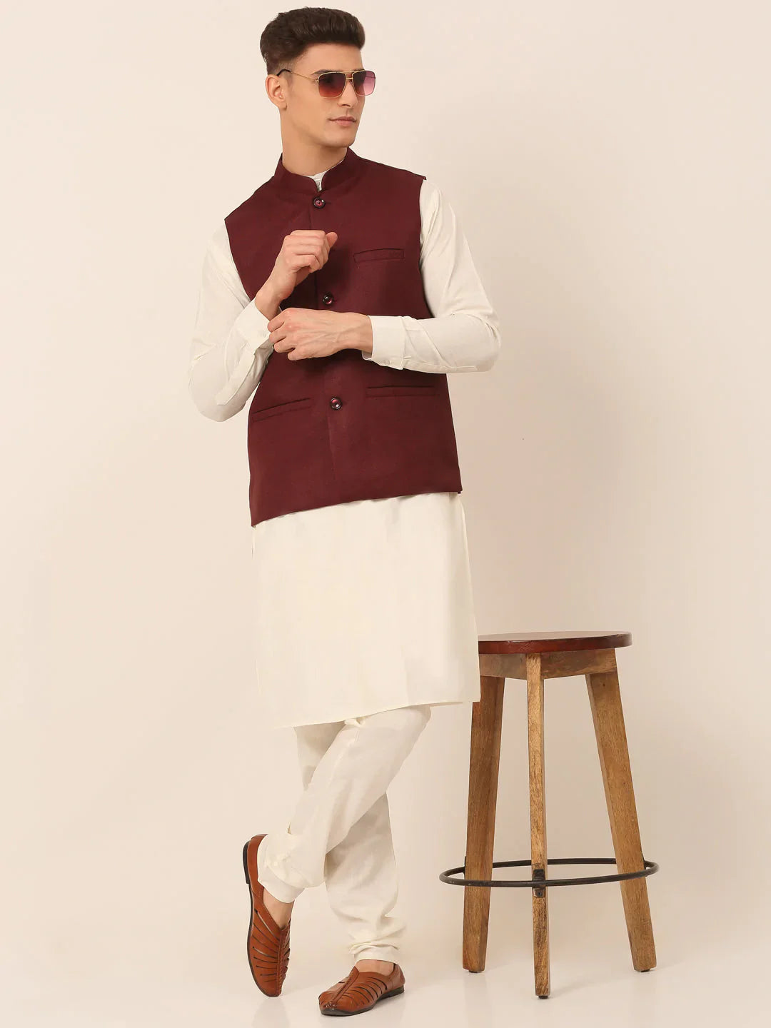 Men Maroon Solid Woven Sleeveless Nehru Jackets