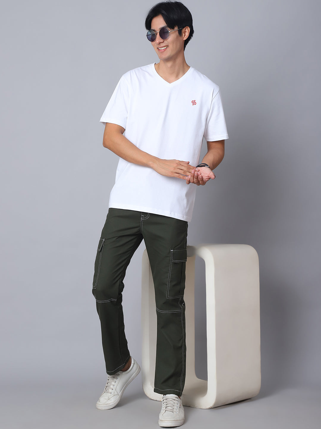 Indian Needle Straight Fit Solid Cargo Trousers For Men