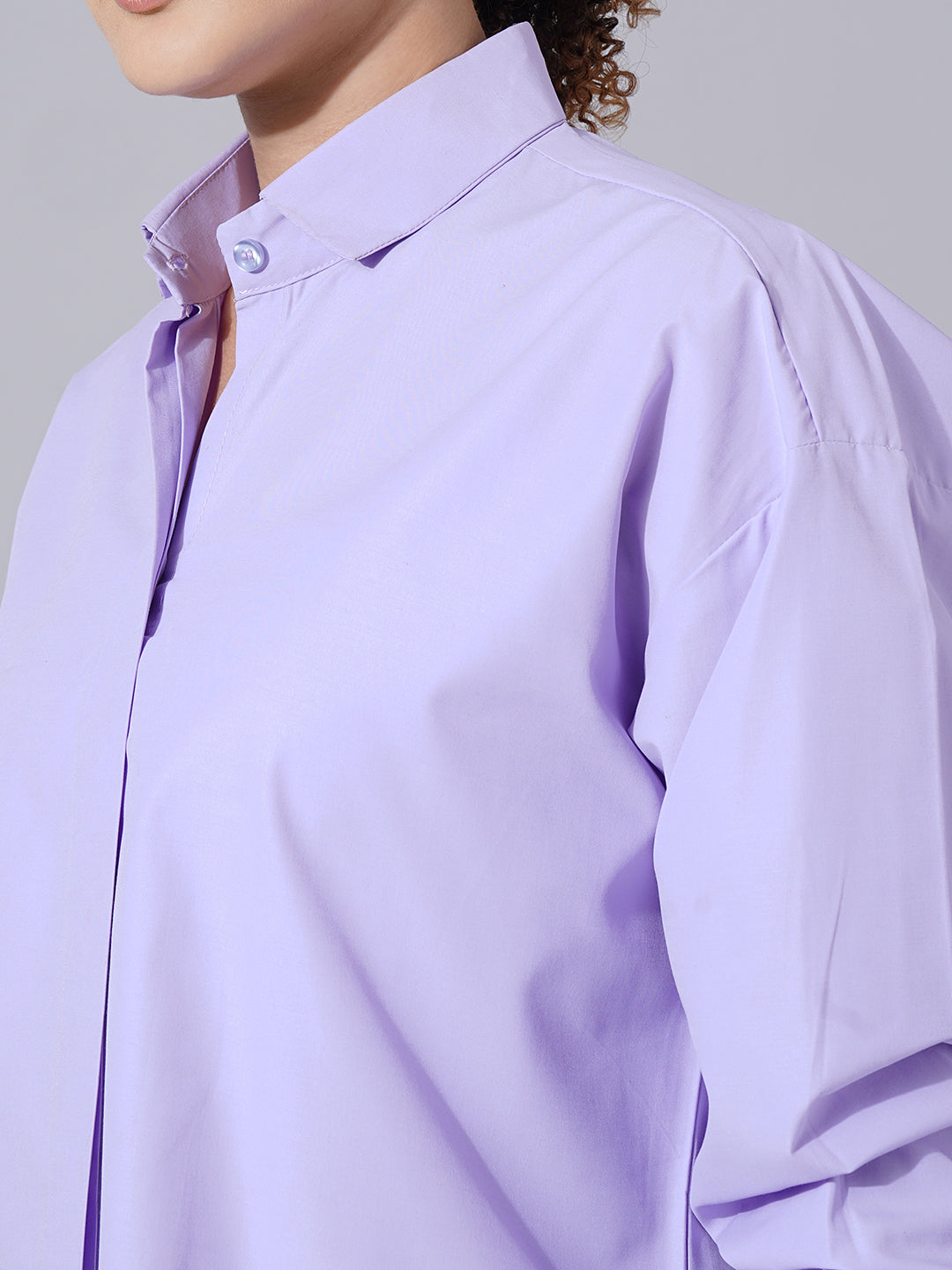 spread collar long sleeves shirt