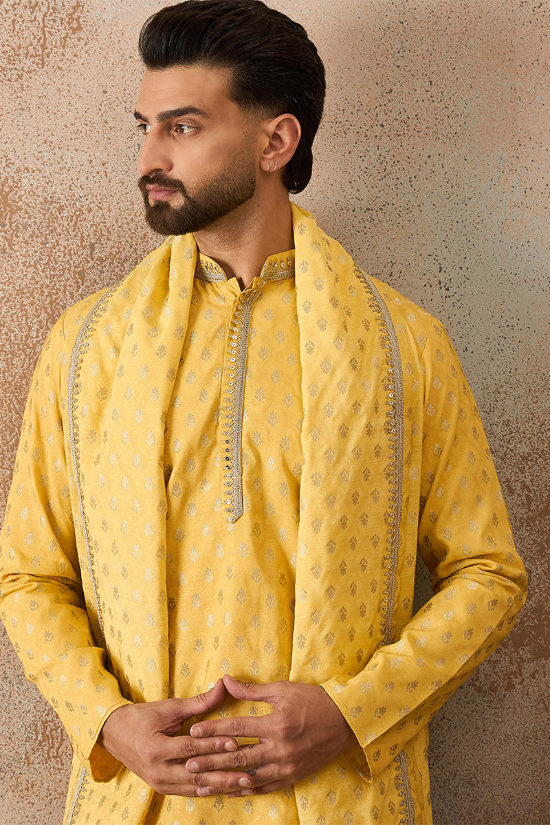 Men Yellow Jacquard Woven Design Floral Straight Kurta with Dupatta