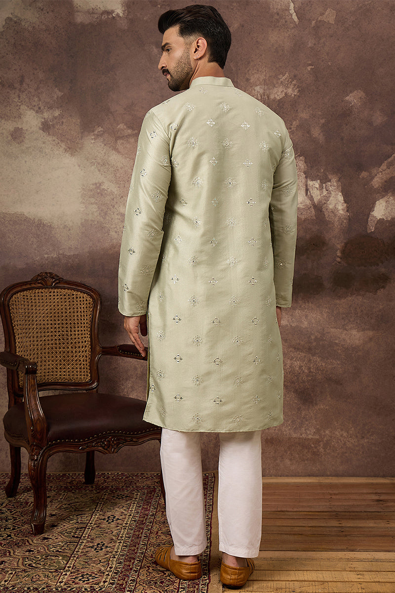 Green Silk Blend Solid Embroidered Straight Kurta