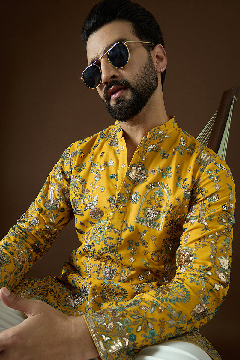 Yellow Georgette Solid Embroidered Straight Kurta
