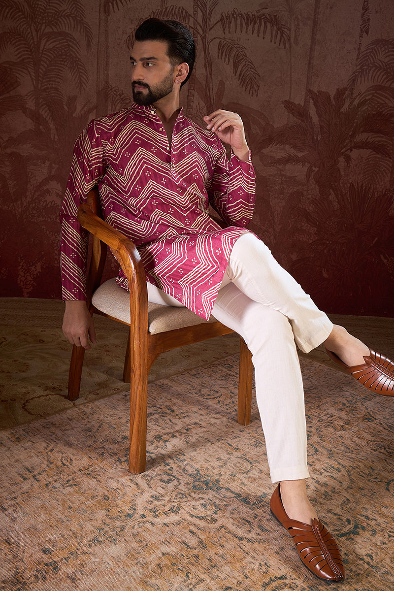 Magenta Silk Blend Chevron Printed Straight Kurta