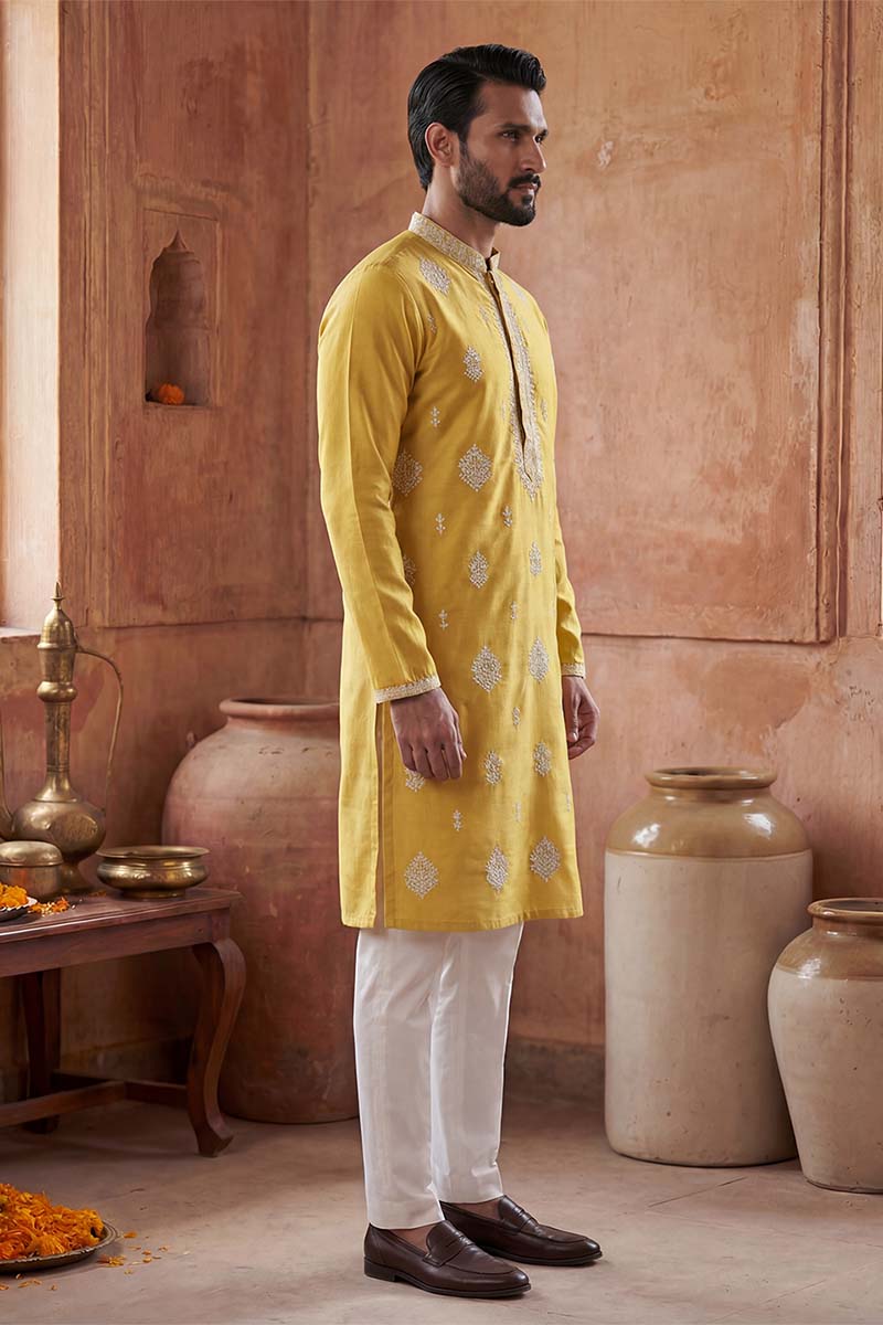 Mens Yellow Silk Blend Solid Embroidered Kurta With Trouser