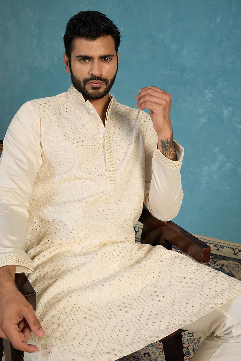 Men Off White Silk Blend Embroidered Straight Kurta MKU2082