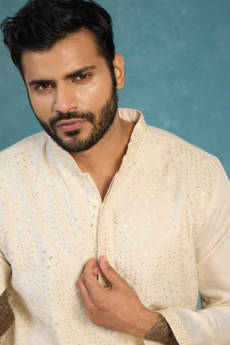 Men Off White Silk Blend Embroidered Straight Kurta MKU2082