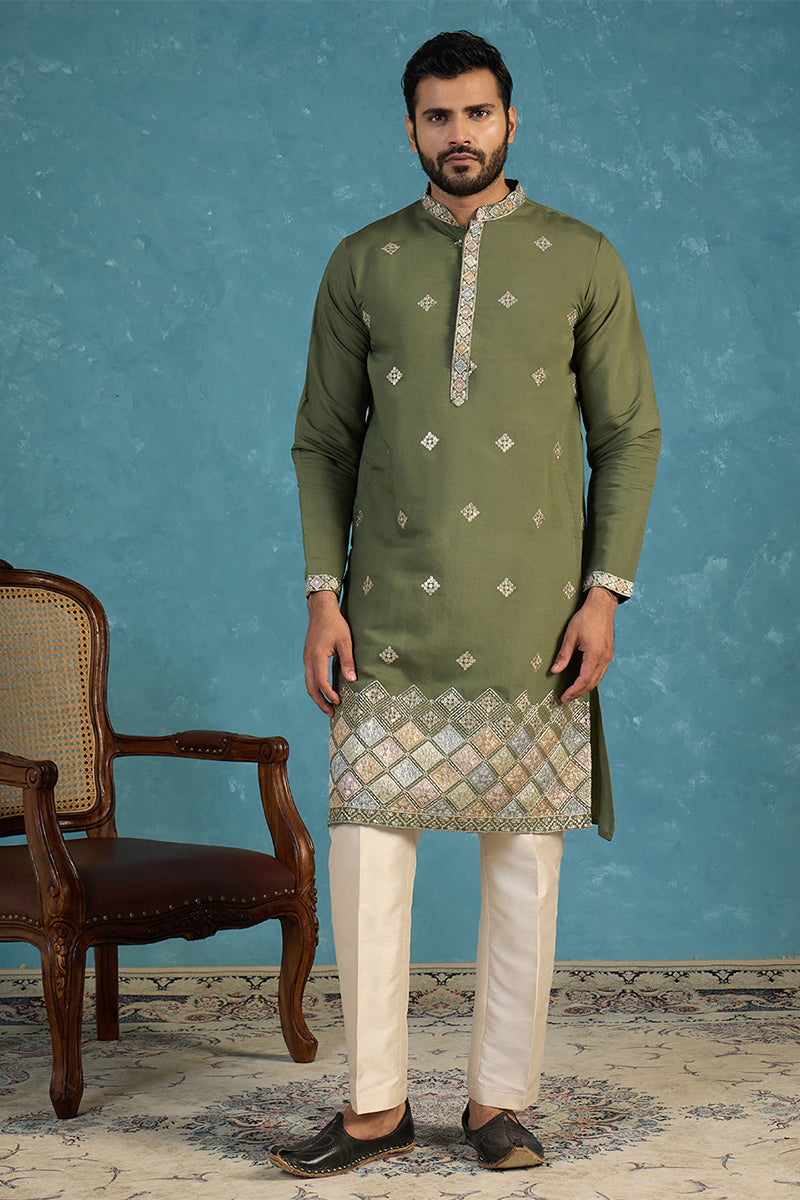 Silk Blend Green Solid Embroidered Calf Length Straight Kurta MKU2101