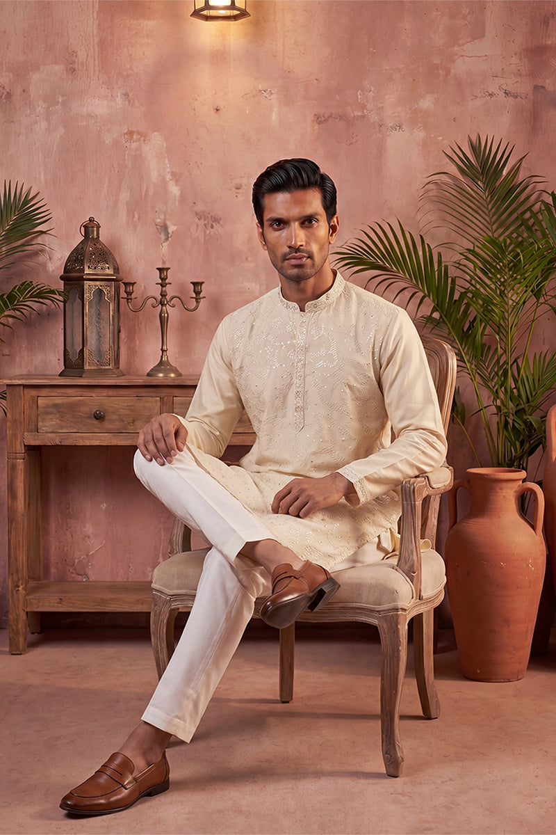Men Off White Silk Blend Embroidered Straight Kurta MKU2129