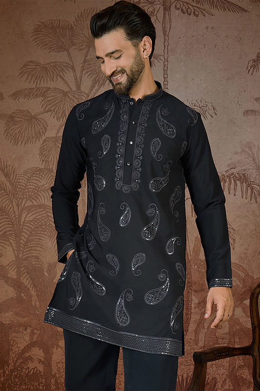 Mens Black Silk Blend Solid Embroidered Kurta MKU2382