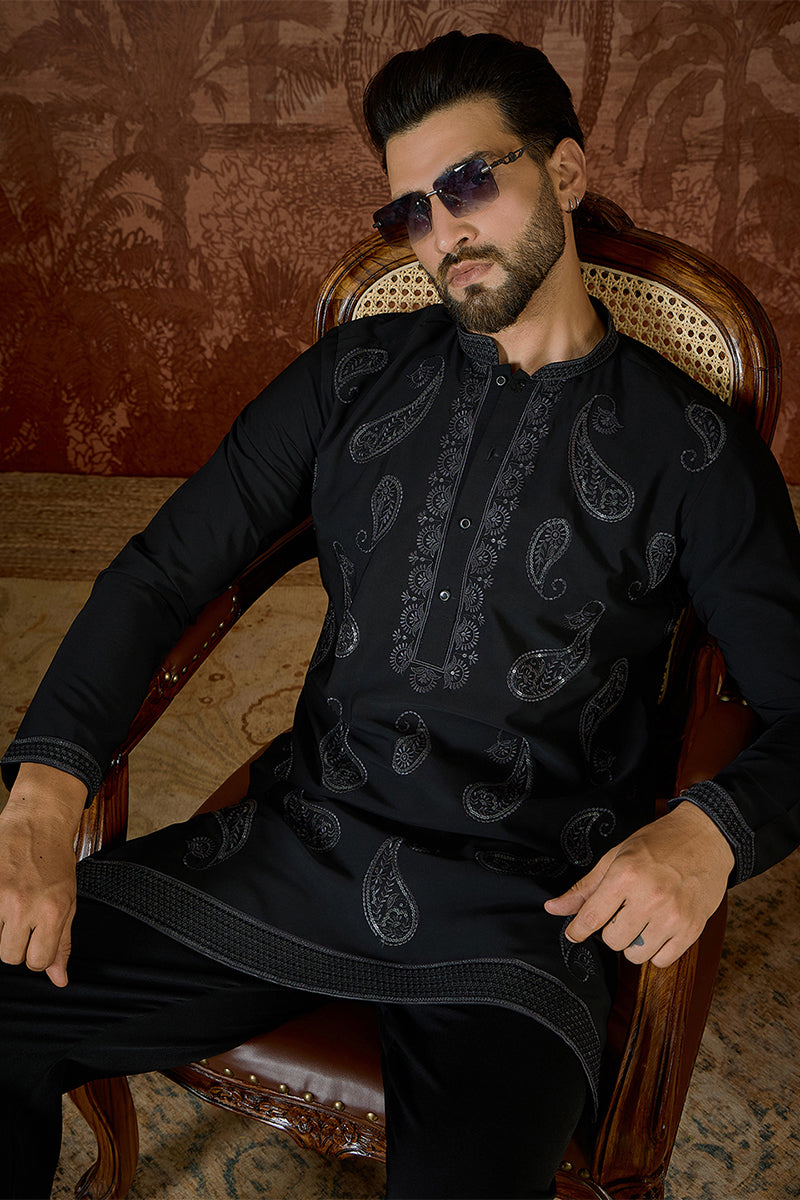 Mens Black Silk Blend Solid Embroidered Kurta
