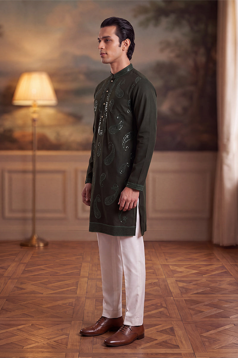 Mens Green Silk Blend Solid Embroidered Kurta MKU2424