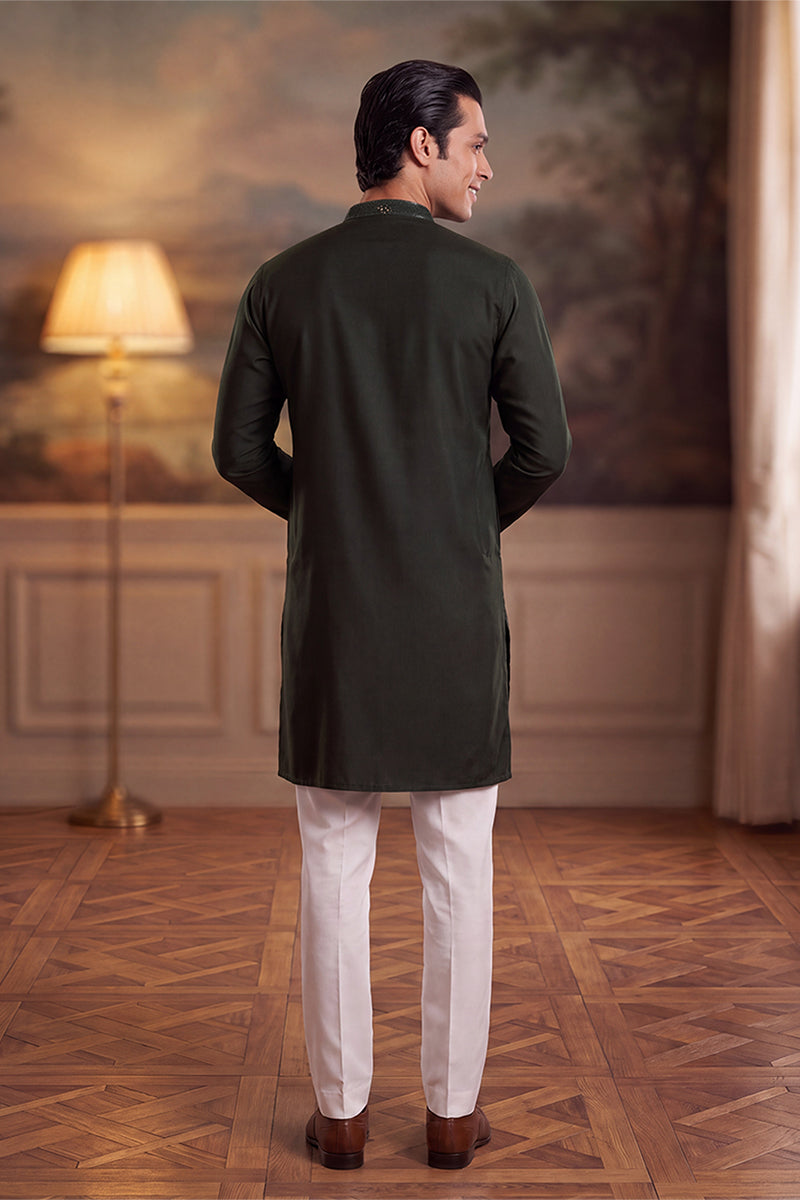 Mens Green Silk Blend Solid Embroidered Kurta With Trouser MKSET2424