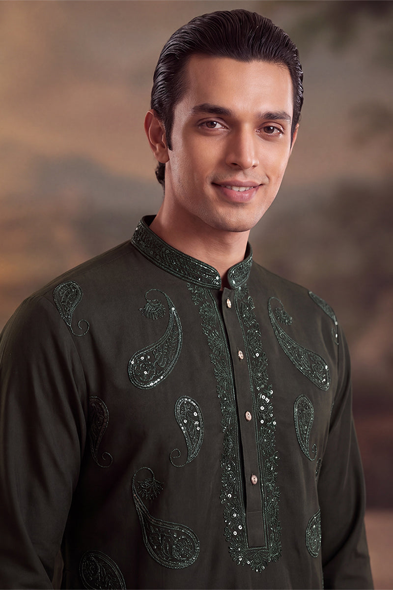 Mens Green Silk Blend Solid Embroidered Kurta MKU2424