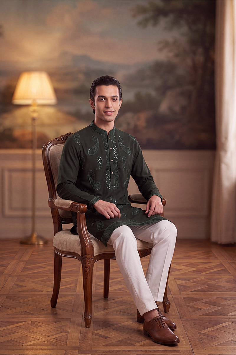 Mens Green Silk Blend Solid Embroidered Kurta