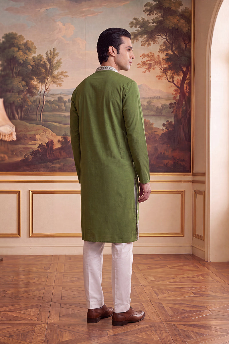 Mens Green Silk Blend Solid Embroidered Kurta With Trouser MKSET2486