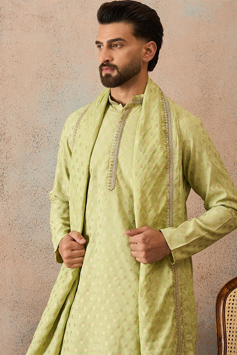 Men Green Jacquard Woven Design Floral Straight Kurta with Dupatta MKUD1018