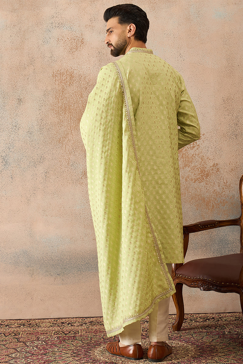 Men Green Jacquard Woven Design Floral Straight Kurta Sets MKPD1018