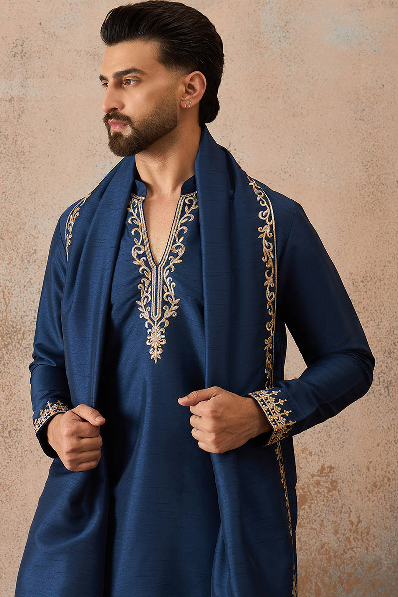 Mens Blue Silk Blend Solid Embroidered Kurta With Dupatta MKUD1020