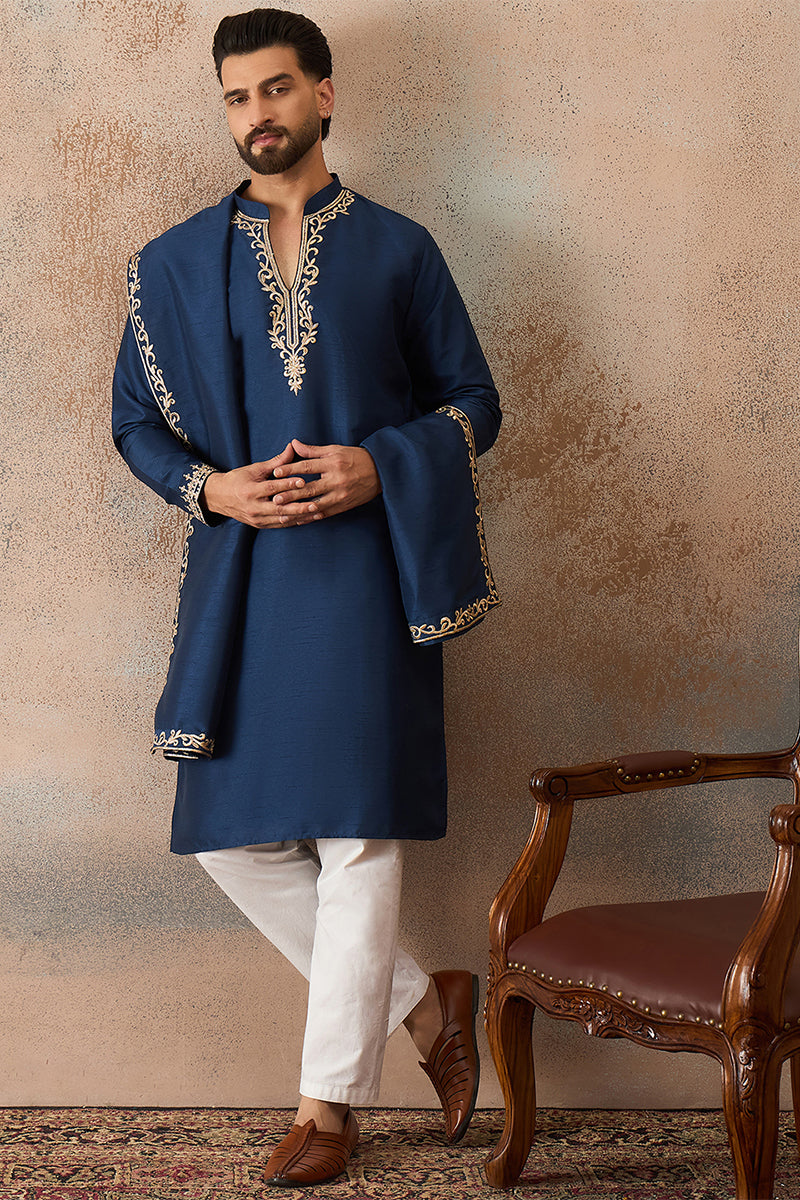 Mens Blue Silk Blend Solid Embroidered Kurta With Dupatta MKUD1020