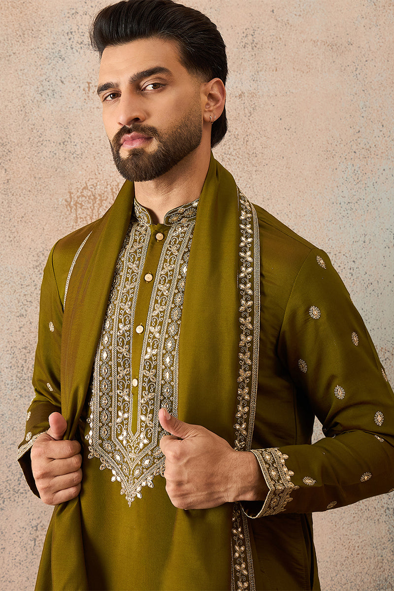 Mens Green Silk Blend Solid Embroidered Kurta With Dupatta