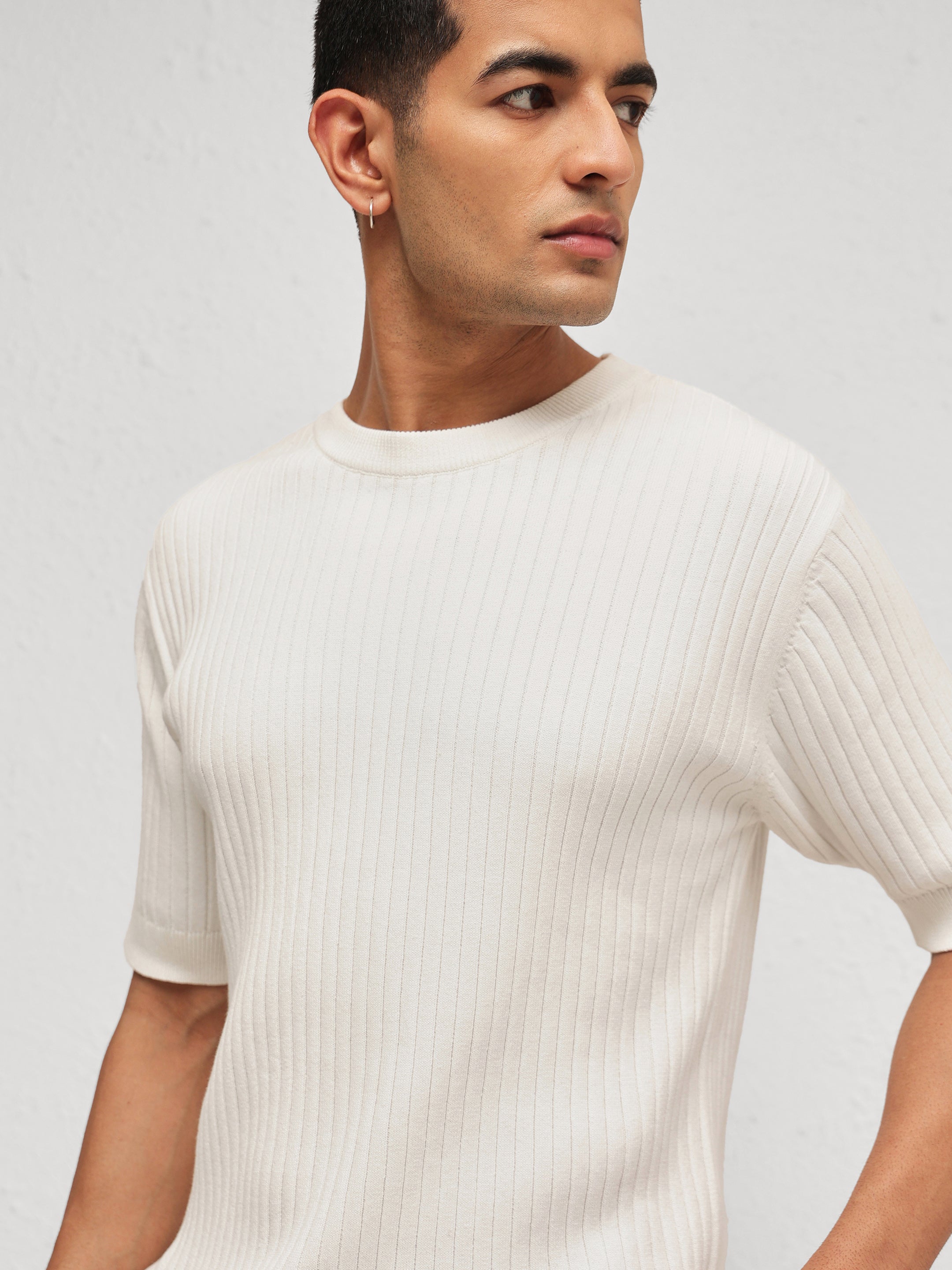 Men White Relax Fit Round Neck T-Shirt