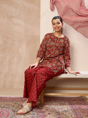 Grils Maroon Floral Kurta With Pants & Dupatta