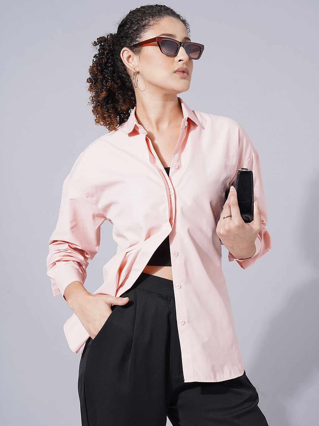 spread collar long sleeves shirt