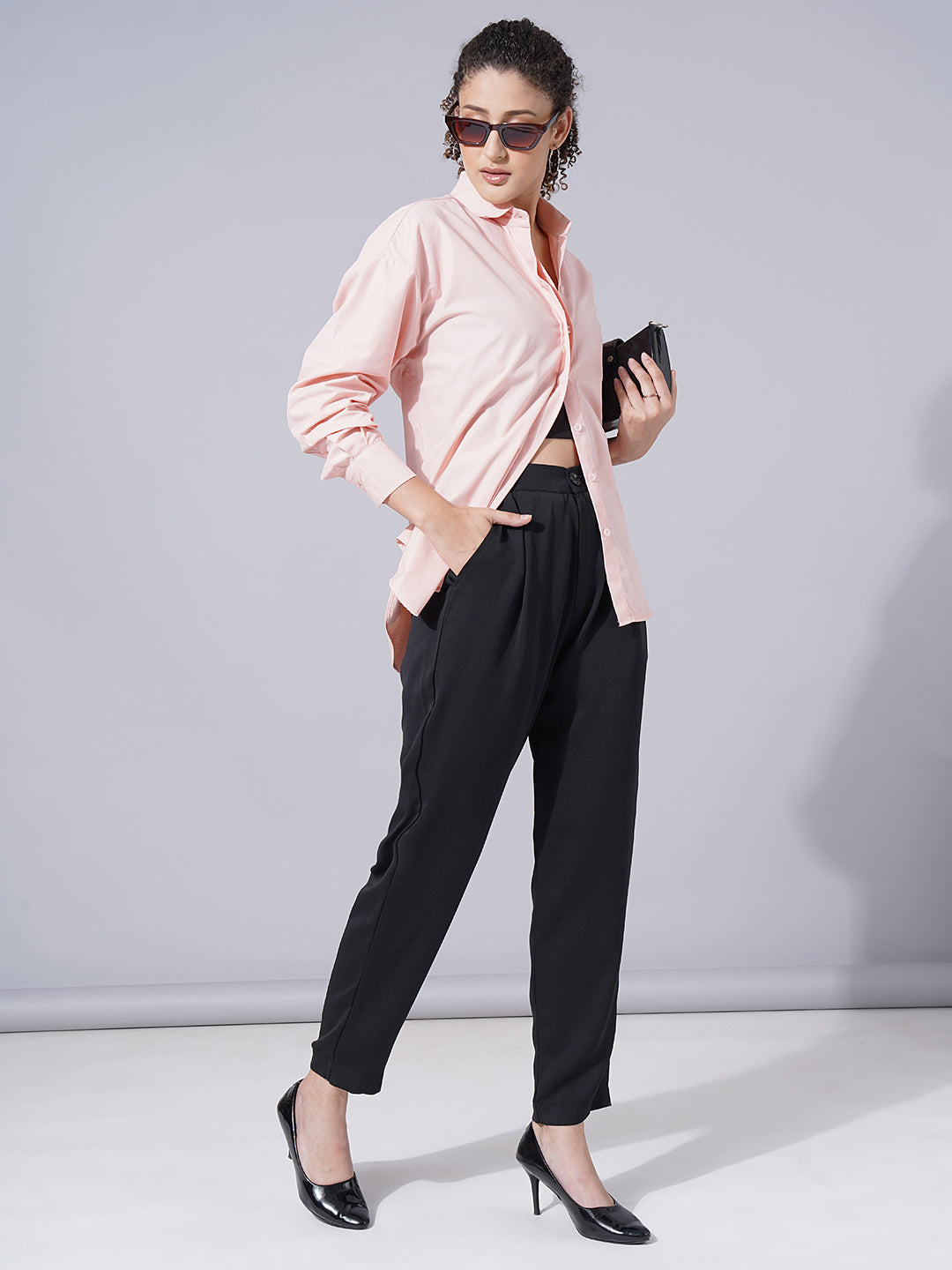 spread collar long sleeves shirt