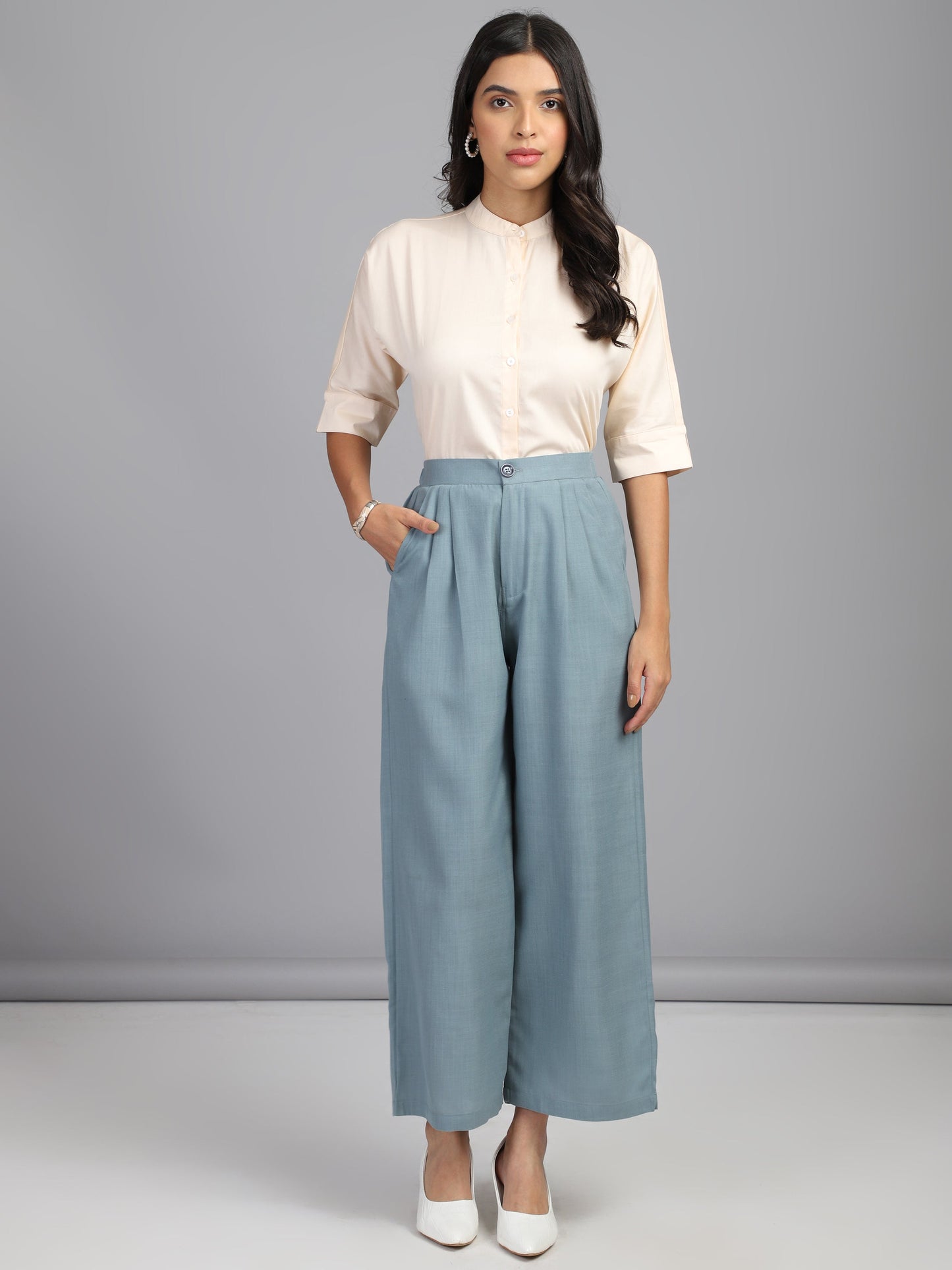 relaxed straight fit high rise pleated trousers