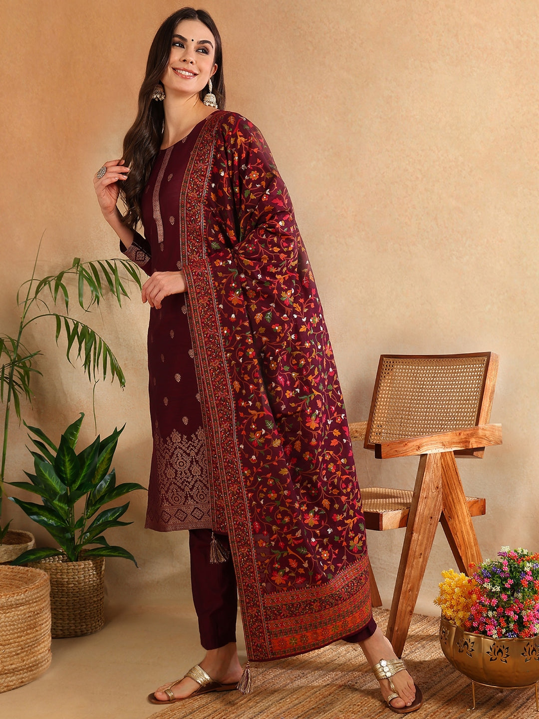 silk blend wine jacquard straight kurta pant with dupatta pkskd1954