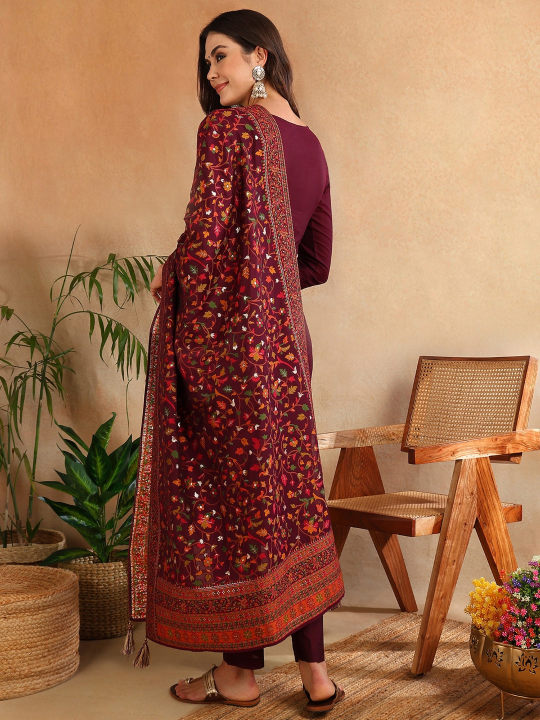 silk blend wine jacquard straight kurta pant with dupatta pkskd1954