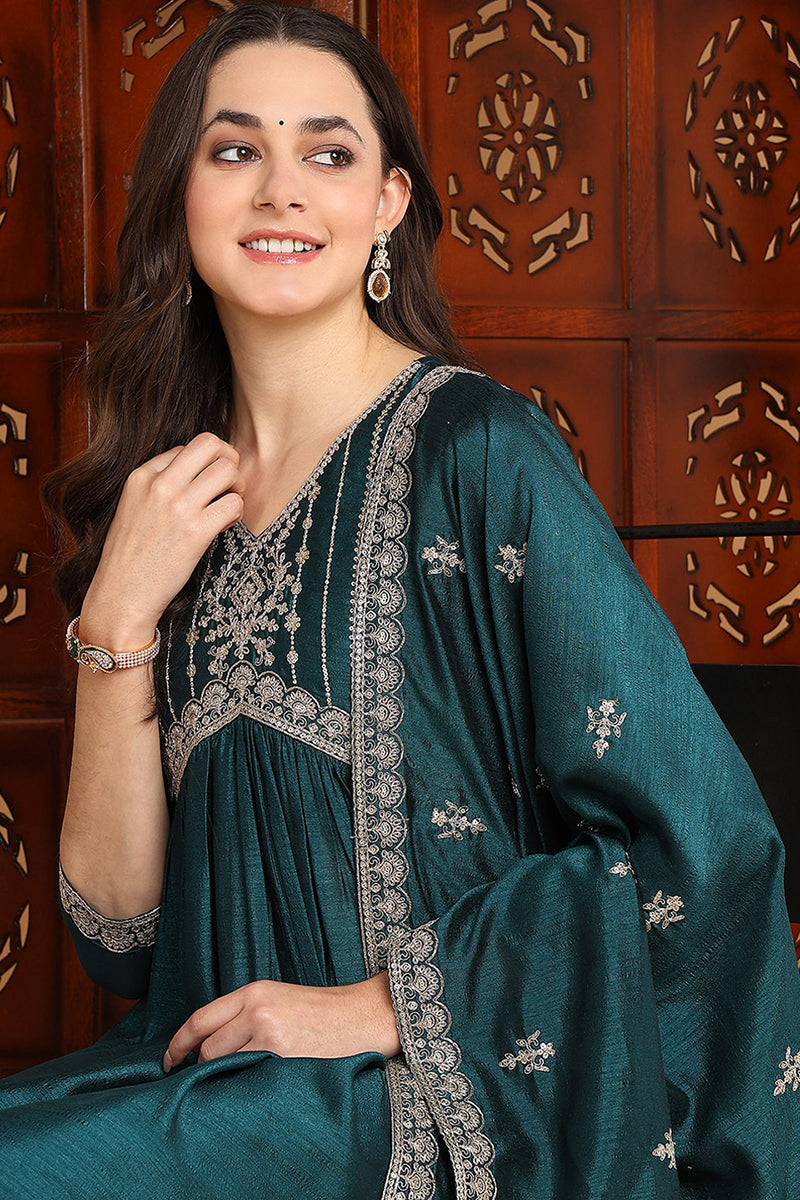 green silk blend solid embroidered flared suit set pkskd2169