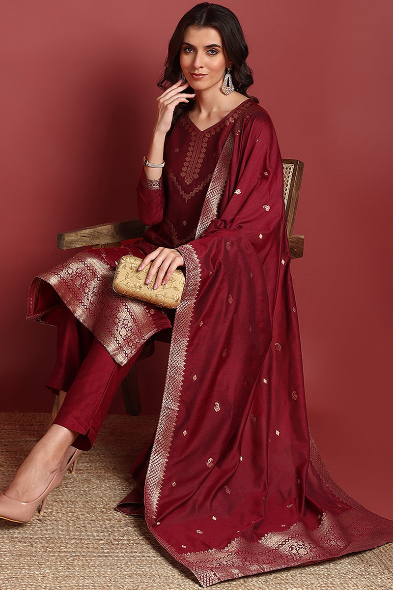 maroon-silk-blend-ethnic-motifs-woven-design-straight-suit-set-pkskd2401