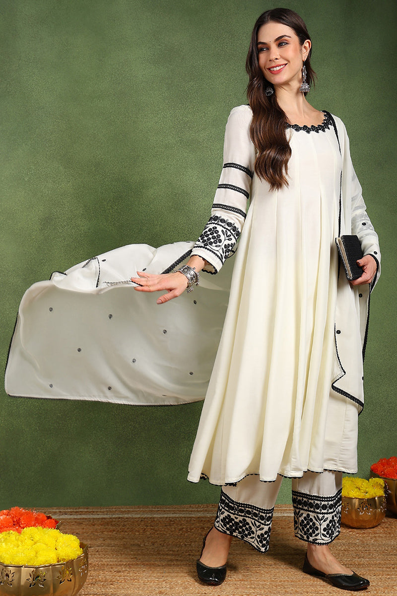 white-silk-blend-solid-embroidered-anarkali-suit-set-pkskd2761