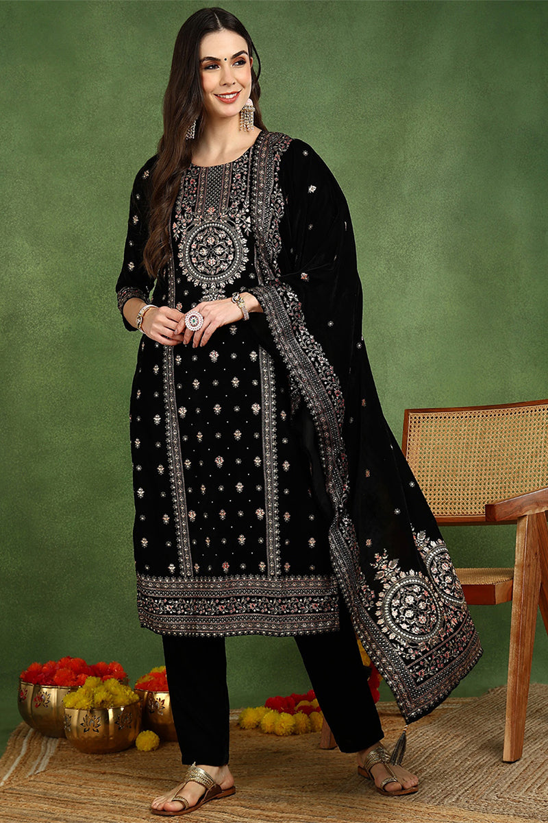 black-velvet-ethnic-motifs-printed-straight-suit-set-pkskd2768