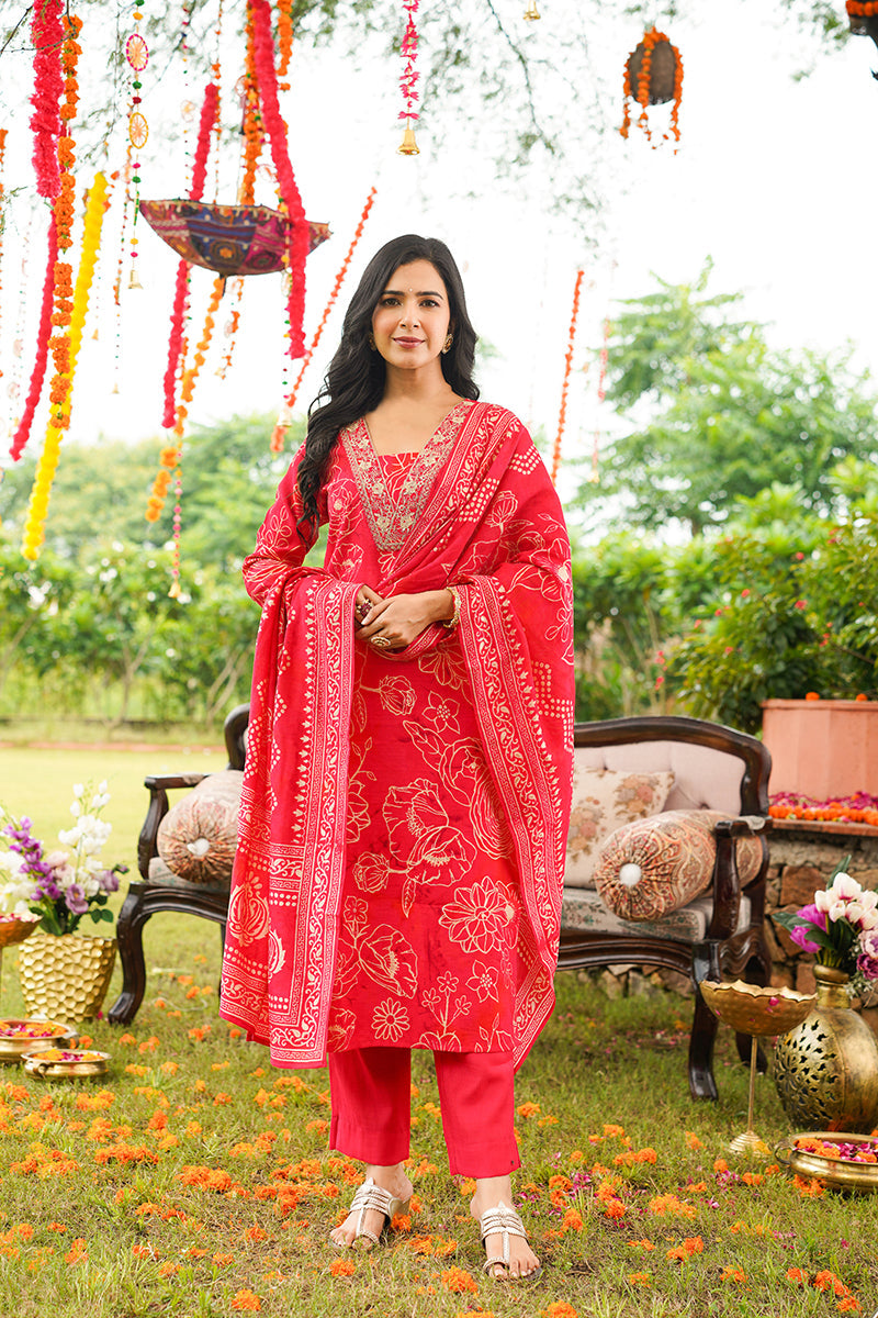 red viscose rayon floral embroidered straight kurta trousers with dupatta pkskd3078