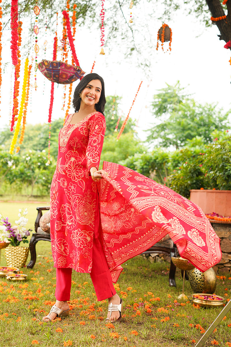 red viscose rayon floral embroidered straight kurta trousers with dupatta pkskd3078